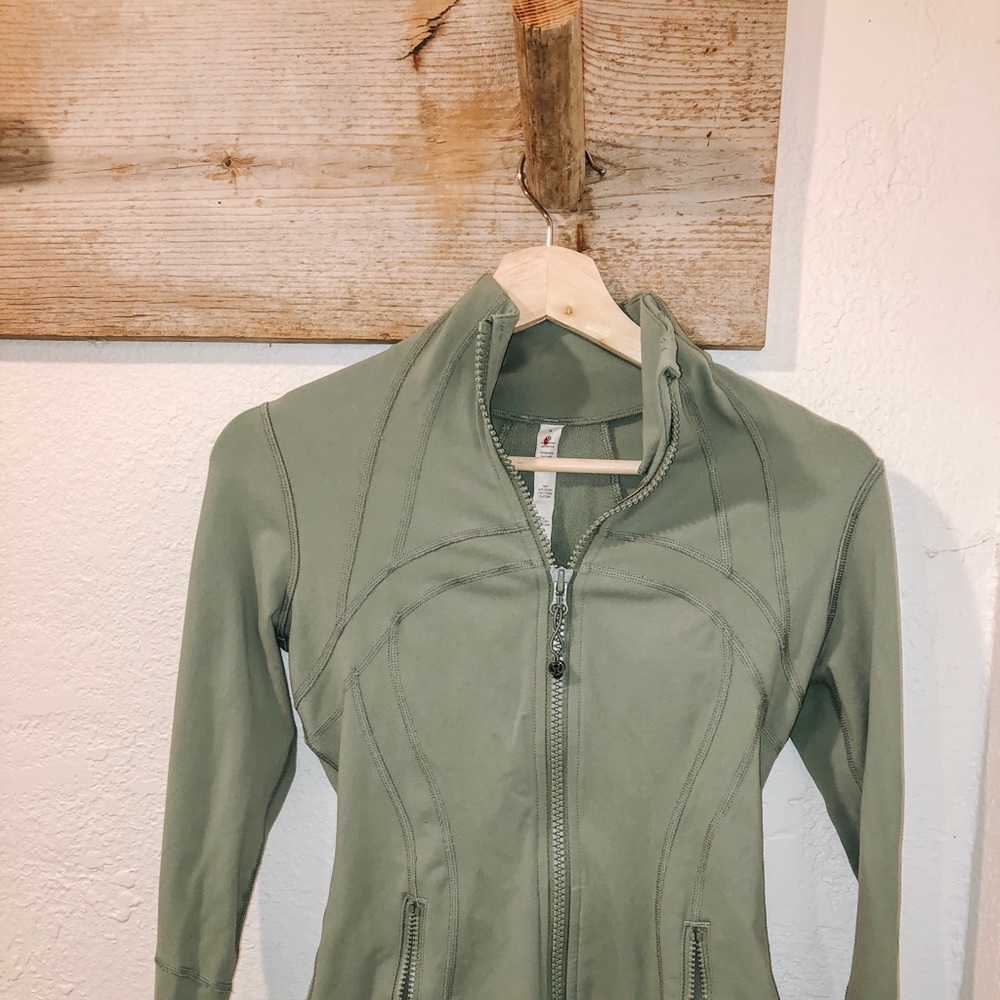 + Lululemon Mint Zip-up +